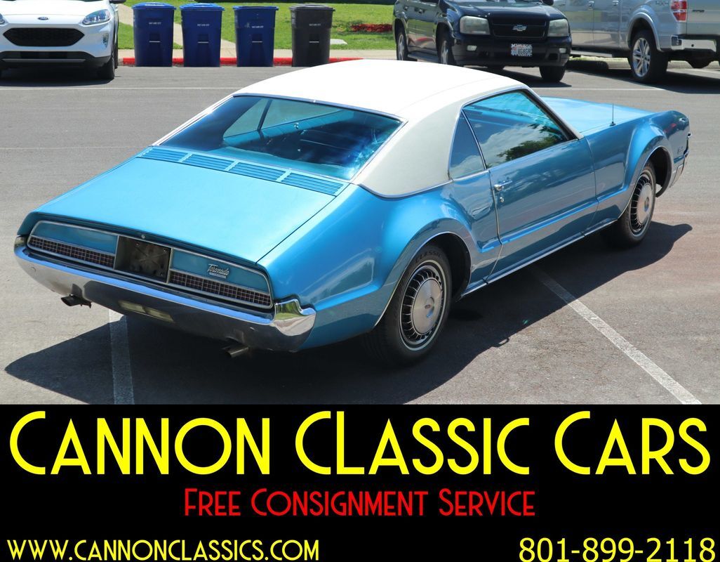 Oldsmobile-Toronado-1967-12