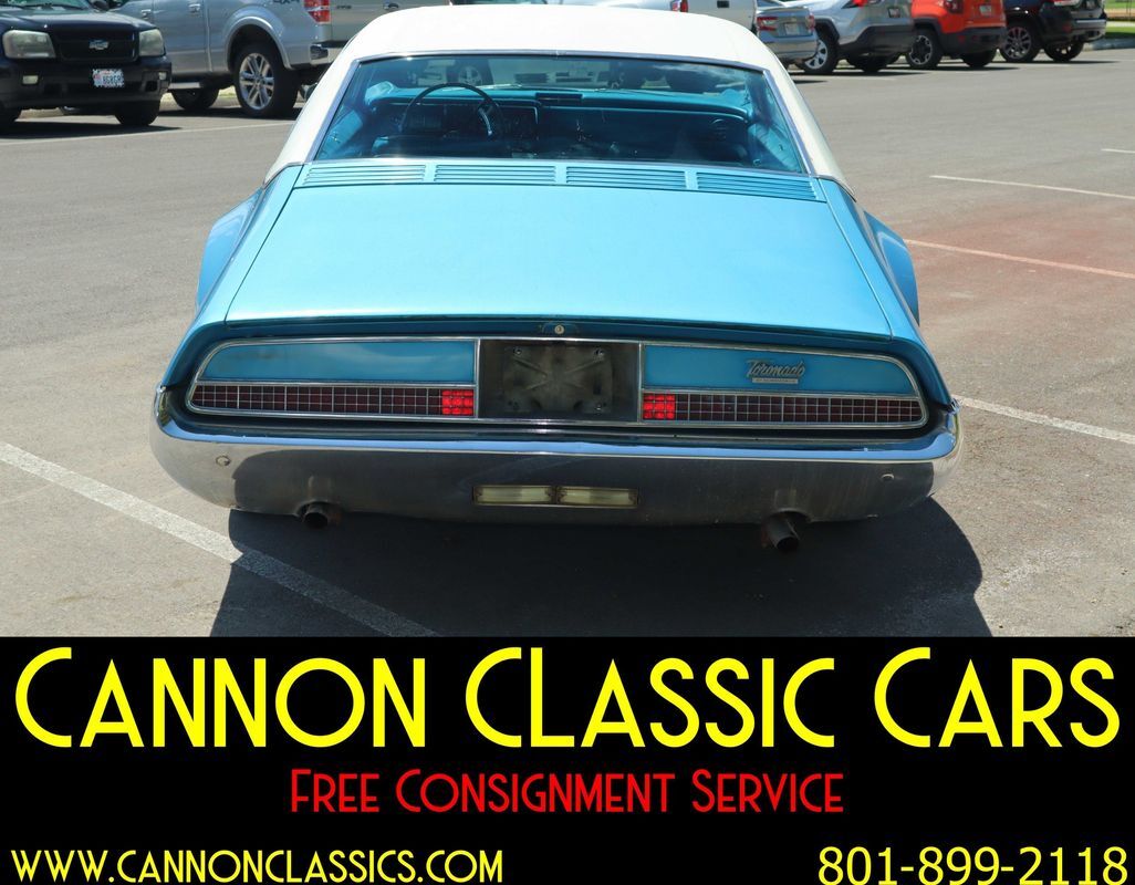 Oldsmobile-Toronado-1967-13
