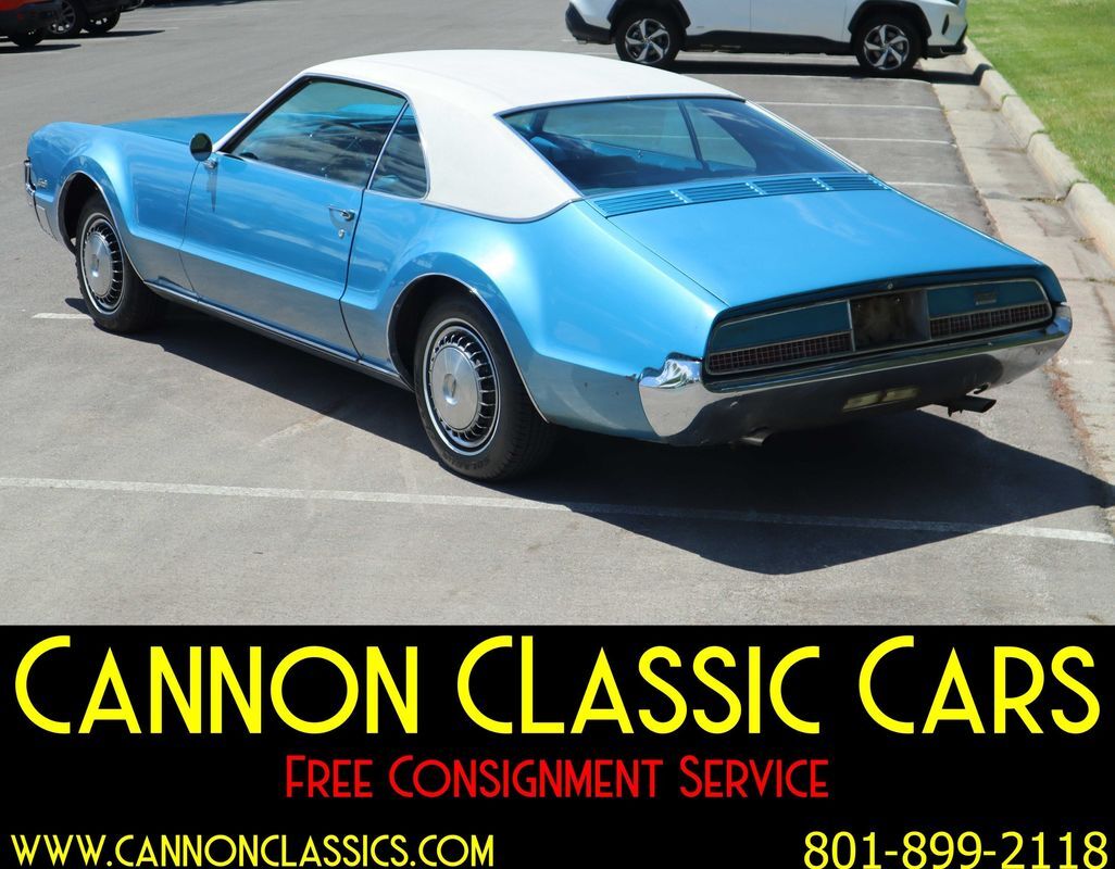 Oldsmobile-Toronado-1967-16