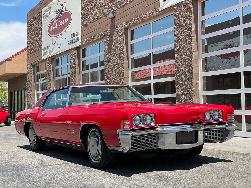 Oldsmobile Toronado  1971 red