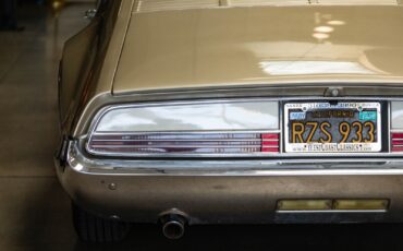 Oldsmobile-Toronado-Deluxe-1966-2-Door-Hardtop-17
