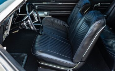 Oldsmobile-Toronado-Deluxe-1966-2-Door-Hardtop-30
