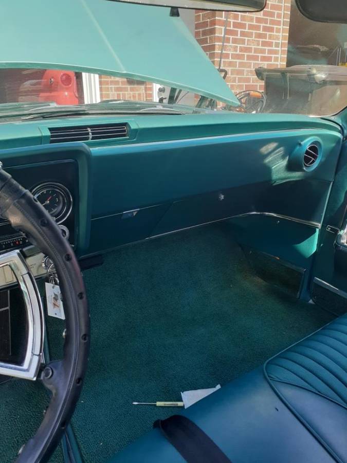 Oldsmobile-Toronado-deluxe-survivor-1966-blue-12