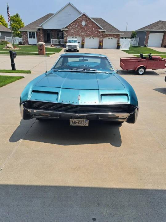 Oldsmobile-Toronado-deluxe-survivor-1966-blue-2