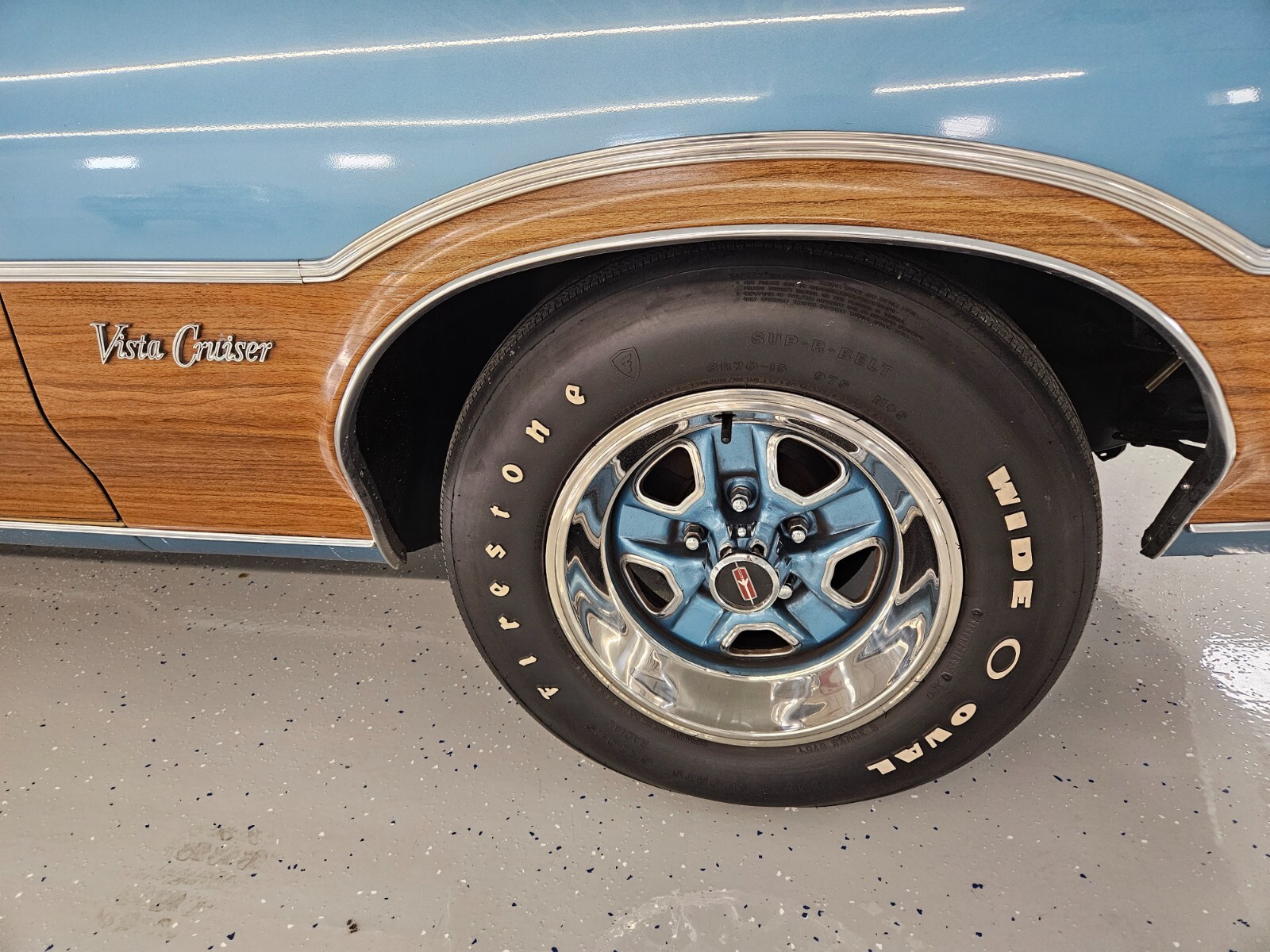 Oldsmobile-Vista-Cruiser-1972-Wagon-15