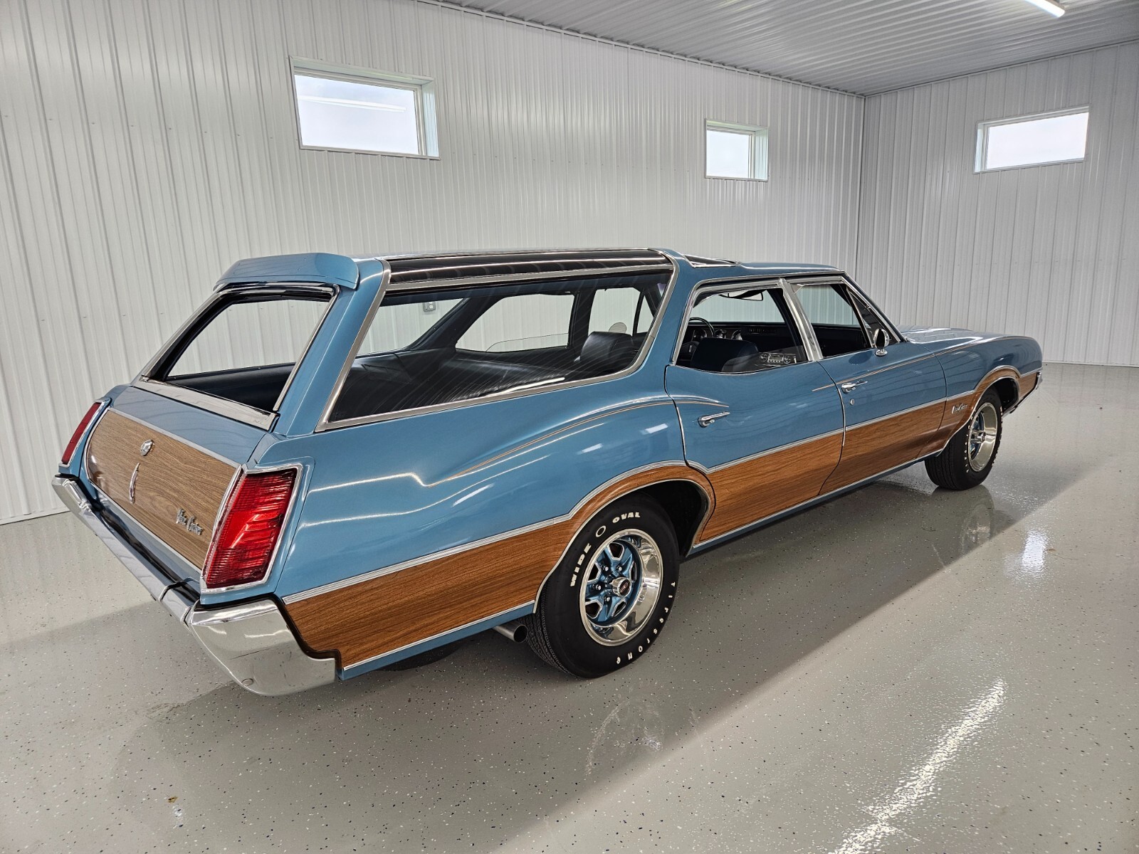 Oldsmobile-Vista-Cruiser-1972-Wagon-2