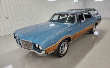 Oldsmobile-Vista-Cruiser-1972-Wagon