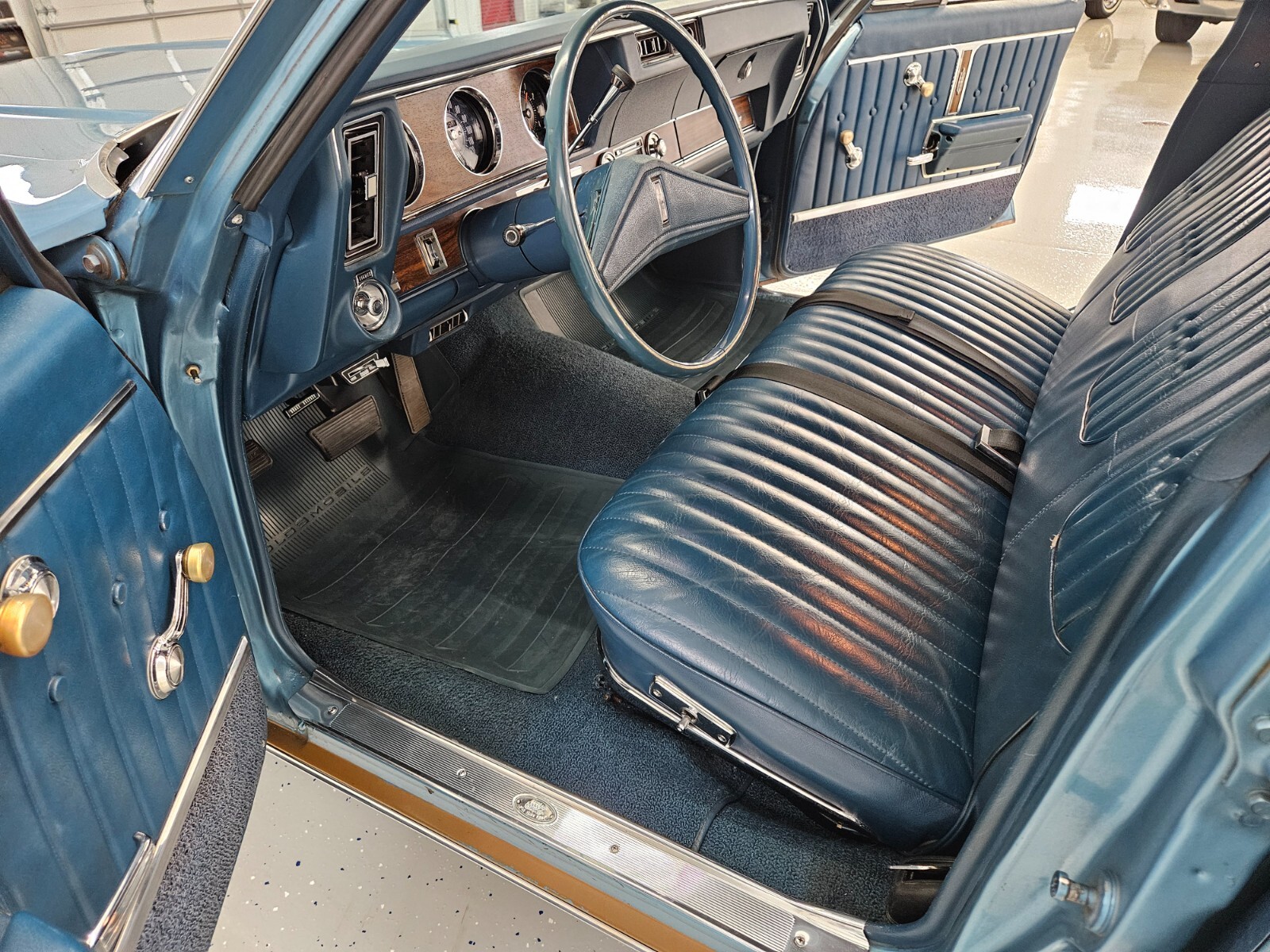 Oldsmobile-Vista-Cruiser-1972-Wagon-8