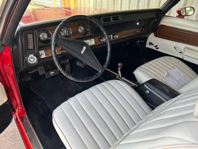 Oldsmobile-cutlass-superme-convertible-1972-red-5