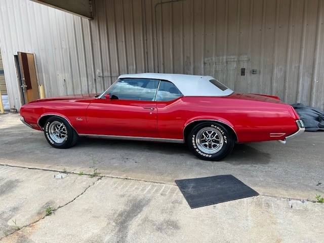Oldsmobile-cutlass-superme-convertible-1972-red-7