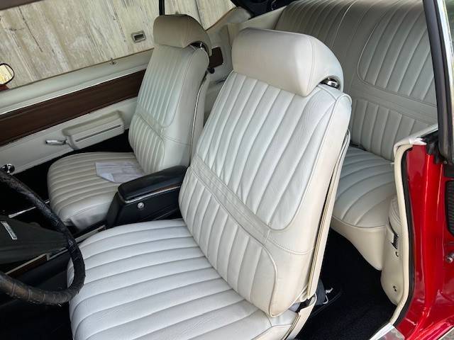 Oldsmobile-cutlass-superme-convertible-1972-red-8