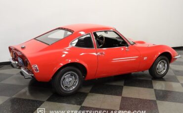 Opel-GT-1969-Coupe-11