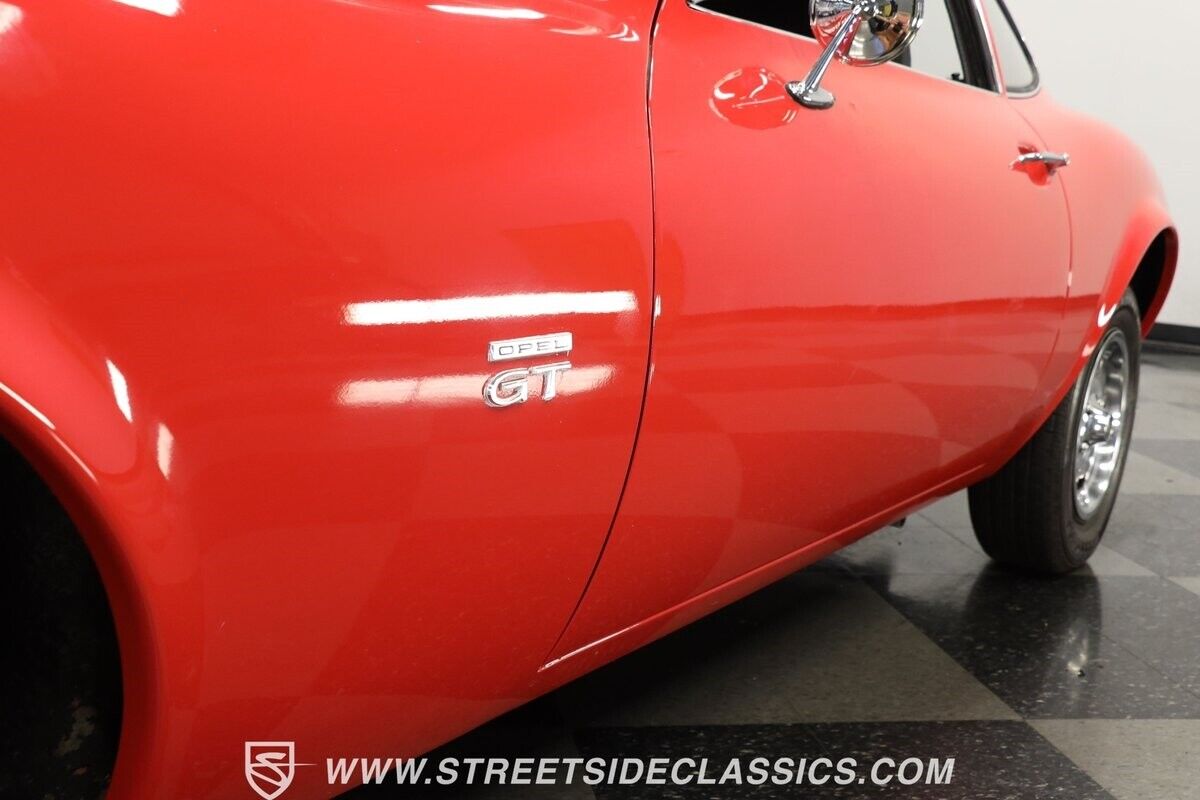 Opel-GT-1969-Coupe-20
