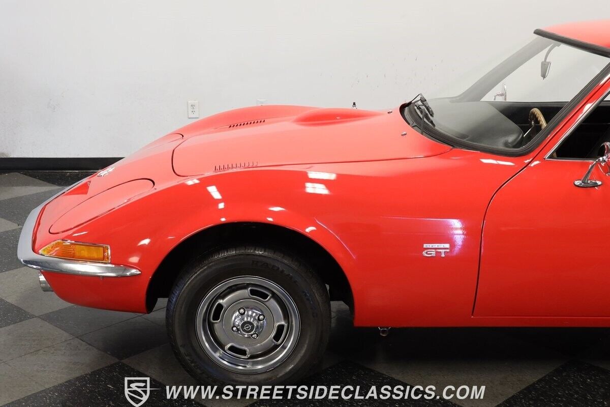 Opel-GT-1969-Coupe-22