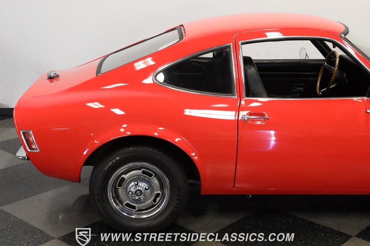 Opel-GT-1969-Coupe-27