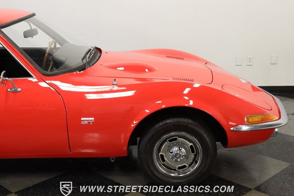 Opel-GT-1969-Coupe-28