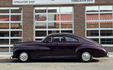 Packard-Clipper-custom-street-ro-1947-purple-2