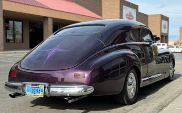 Packard-Clipper-custom-street-ro-1947-purple-5