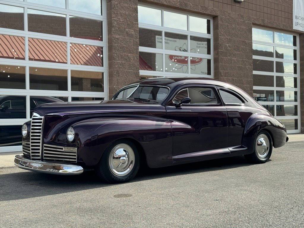 Packard Clipper custom street ro  1947 purple