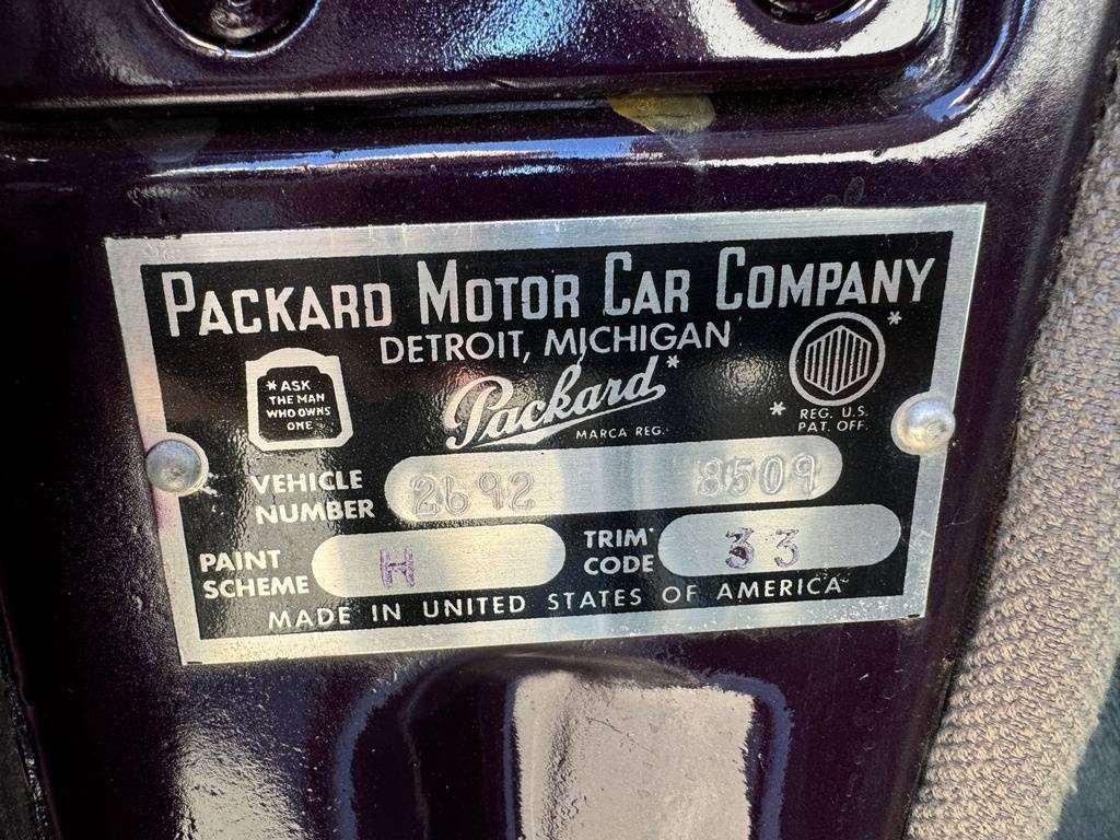 Packard-Clipper-touring-sedan-1953-purple-1