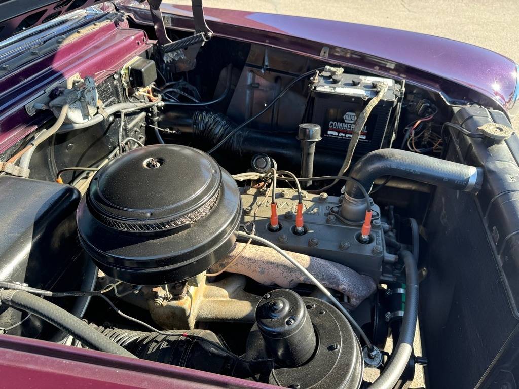 Packard-Clipper-touring-sedan-1953-purple-18