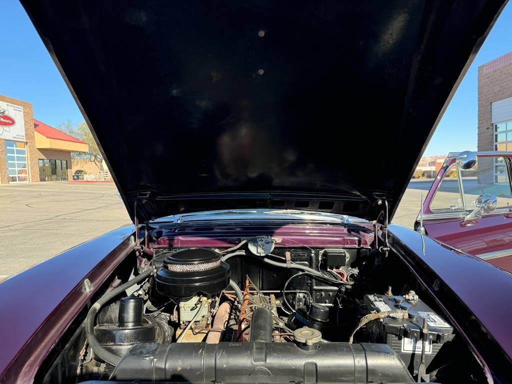 Packard-Clipper-touring-sedan-1953-purple-19