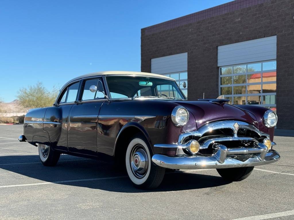 Packard-Clipper-touring-sedan-1953-purple-22