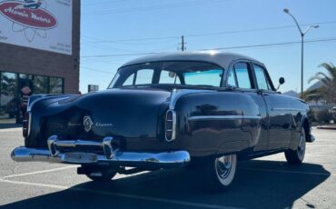 Packard-Clipper-touring-sedan-1953-purple-4