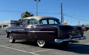 Packard-Clipper-touring-sedan-1953-purple-6