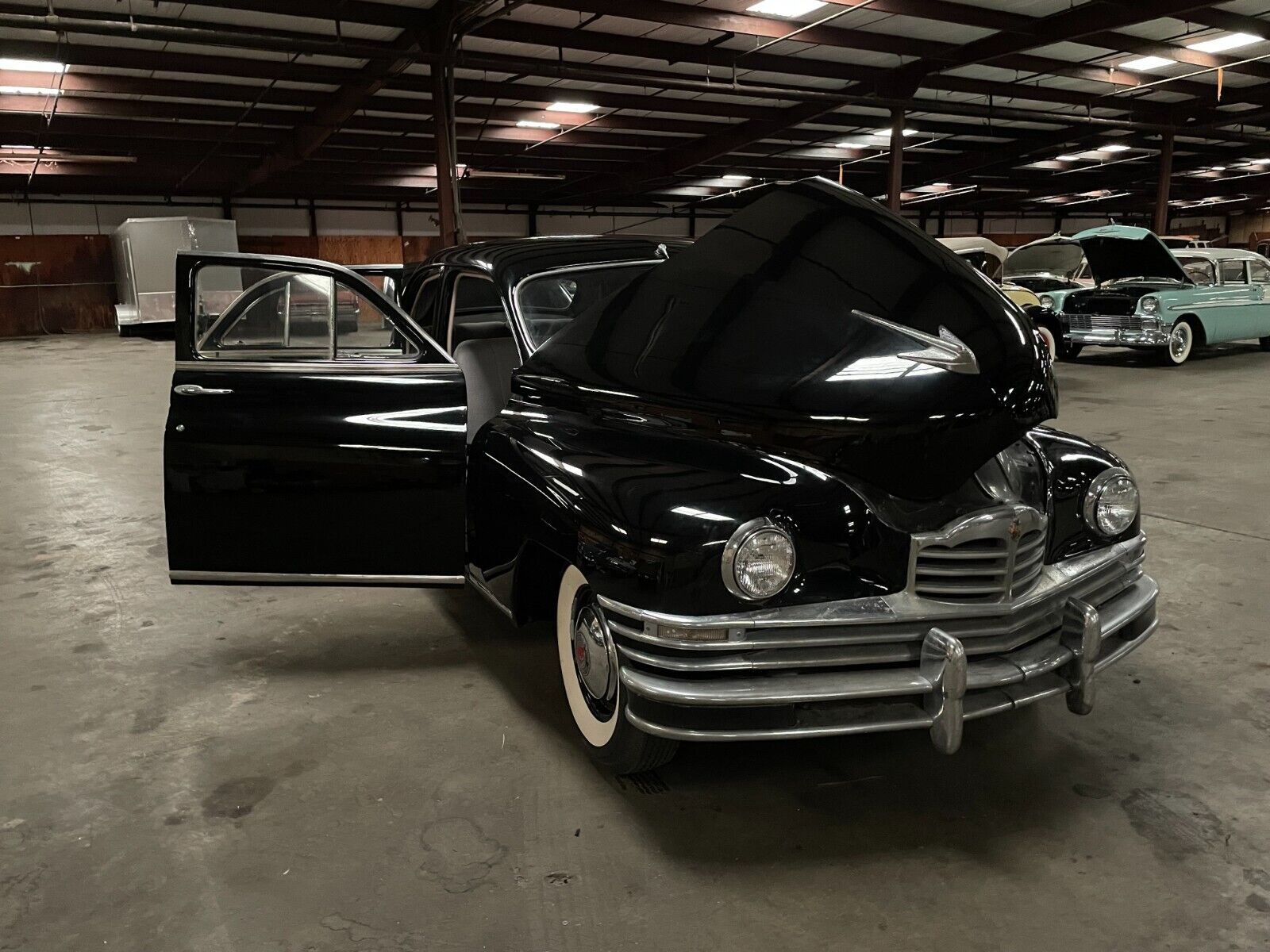 Packard-Eight-1948-Sedan-11