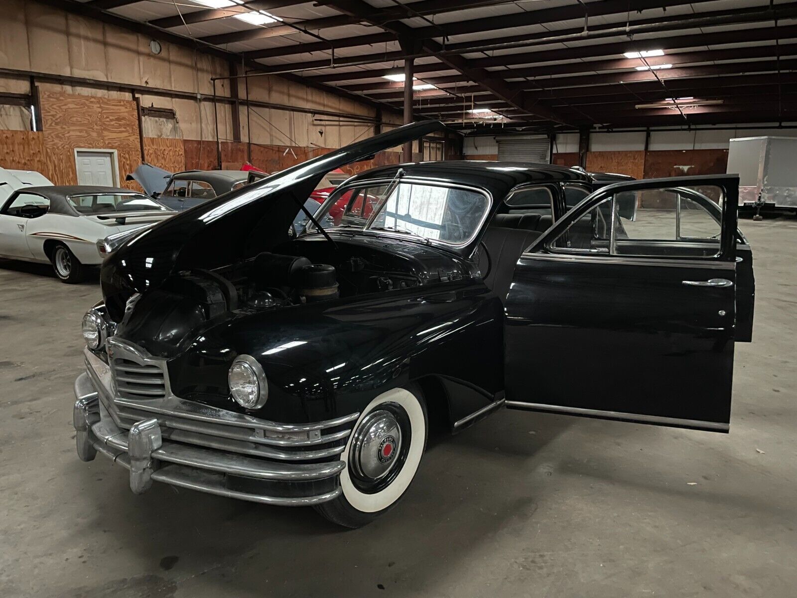 Packard-Eight-1948-Sedan-14
