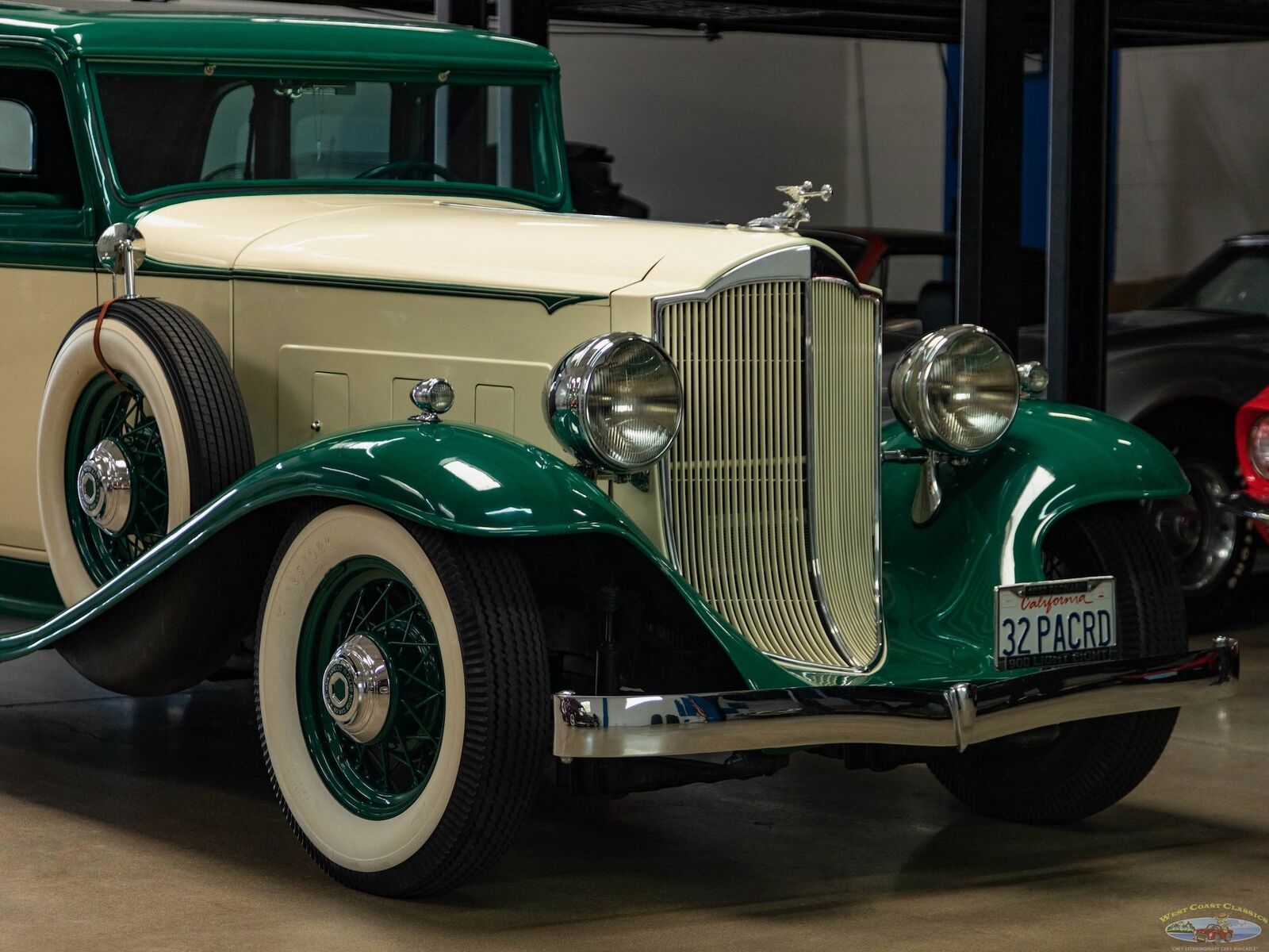Packard-Light-Eight-1932-4-Door-Sedan-11