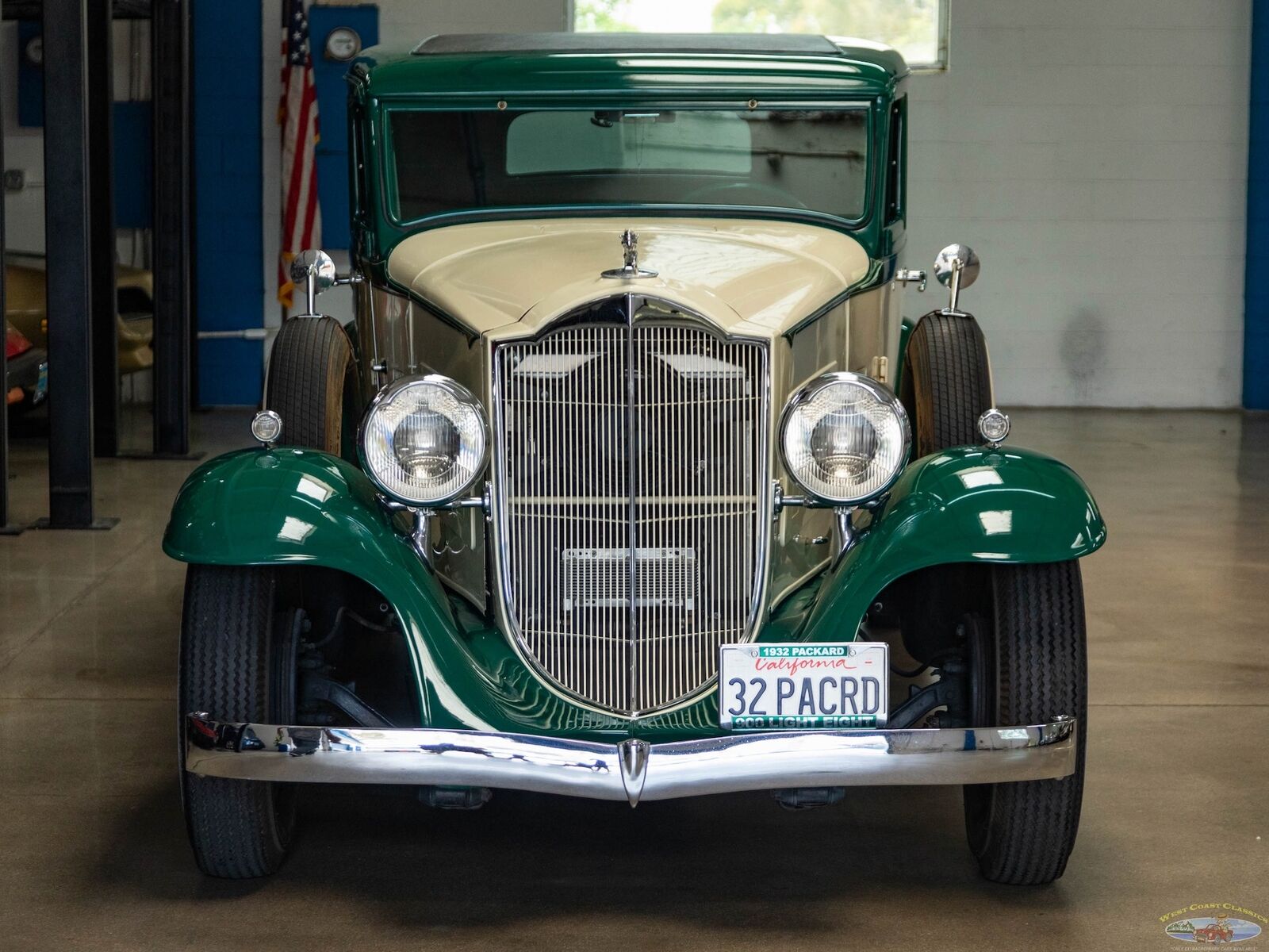 Packard-Light-Eight-1932-4-Door-Sedan-12
