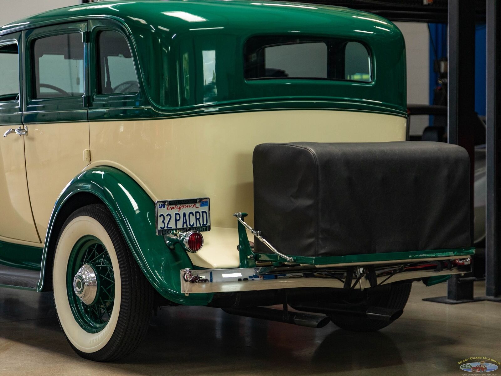 Packard-Light-Eight-1932-4-Door-Sedan-22