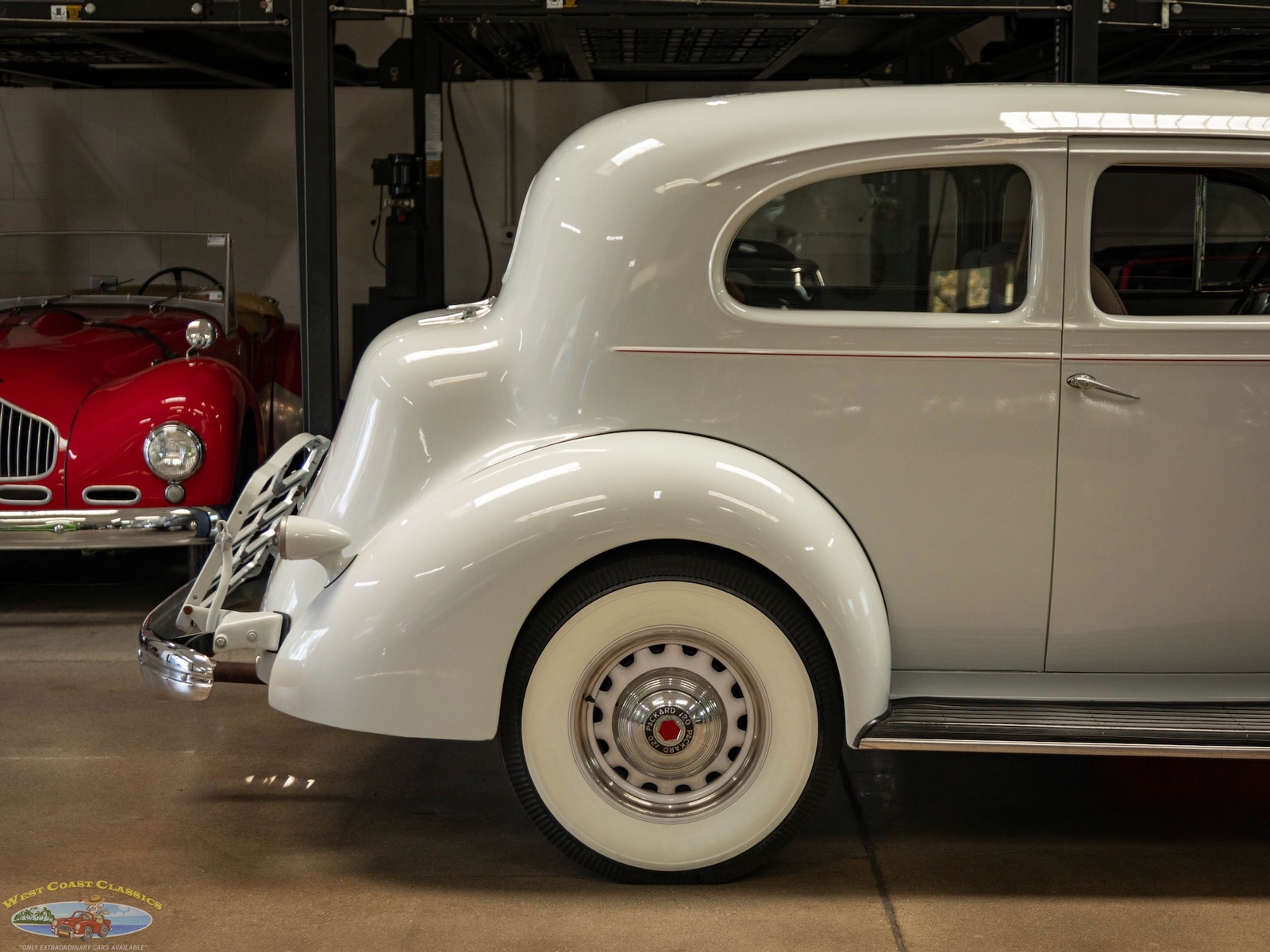 Packard-One-Twenty-1937-2-Door-Sedan-1