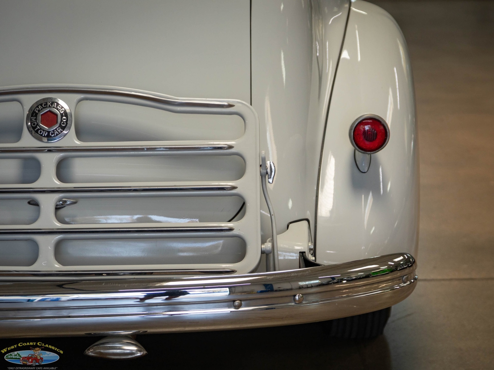 Packard-One-Twenty-1937-2-Door-Sedan-19