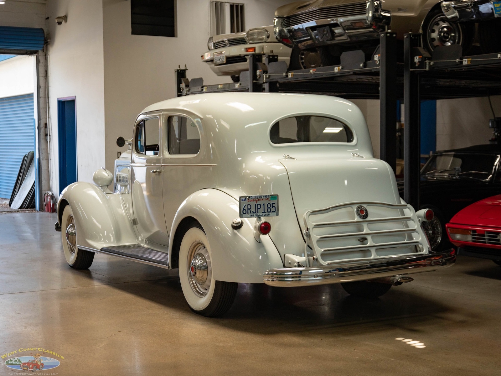 Packard-One-Twenty-1937-2-Door-Sedan-20