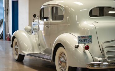 Packard-One-Twenty-1937-2-Door-Sedan-21