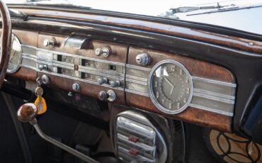 Packard-One-Twenty-1937-2-Door-Sedan-39