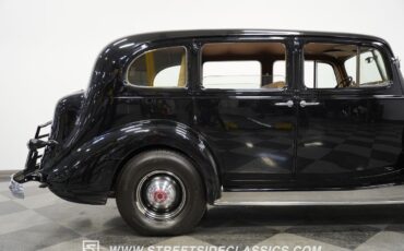 Packard-Twelve-1939-Sedan-29