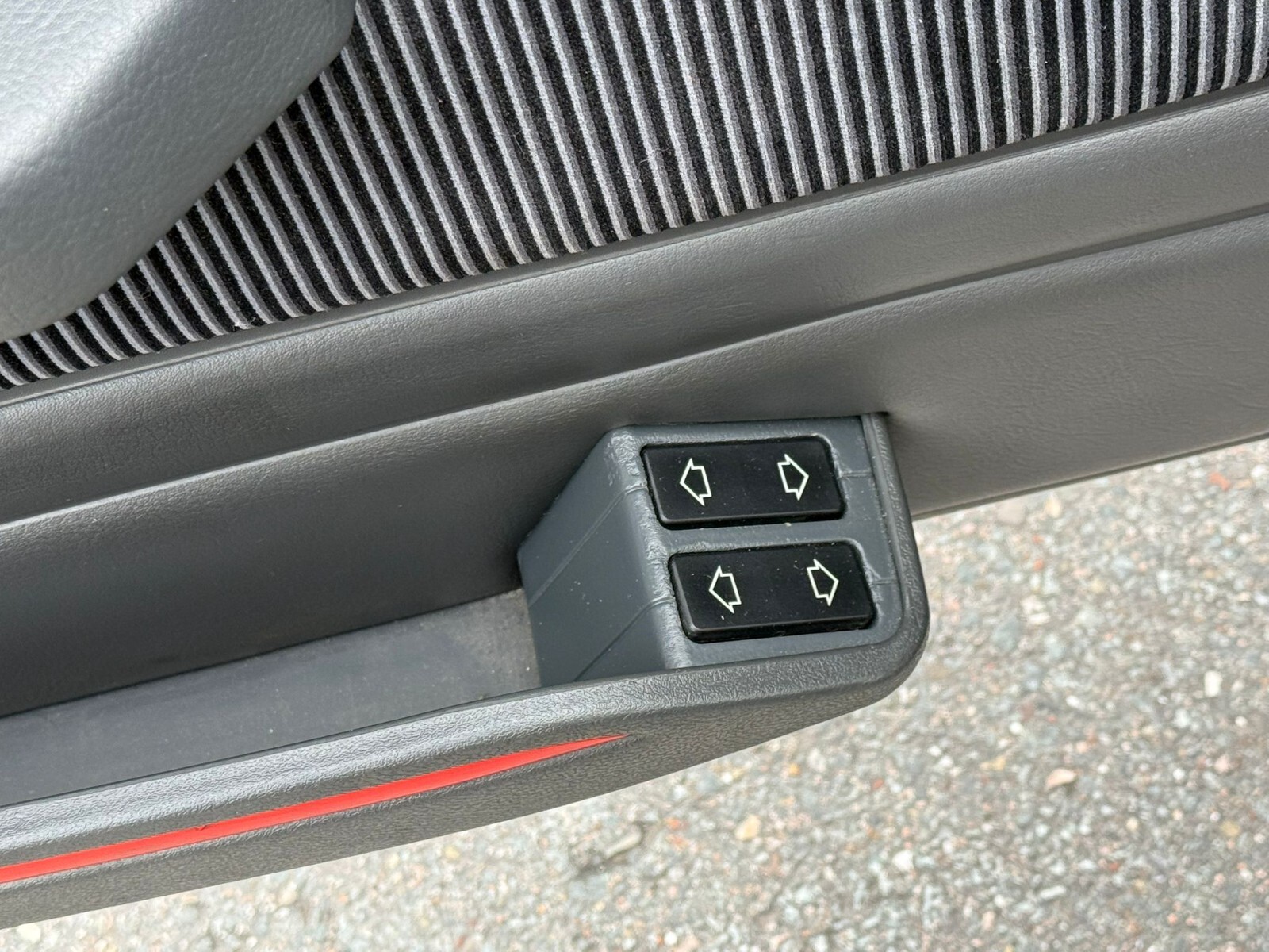 Peugeot-GTI-1989-Coupe-11