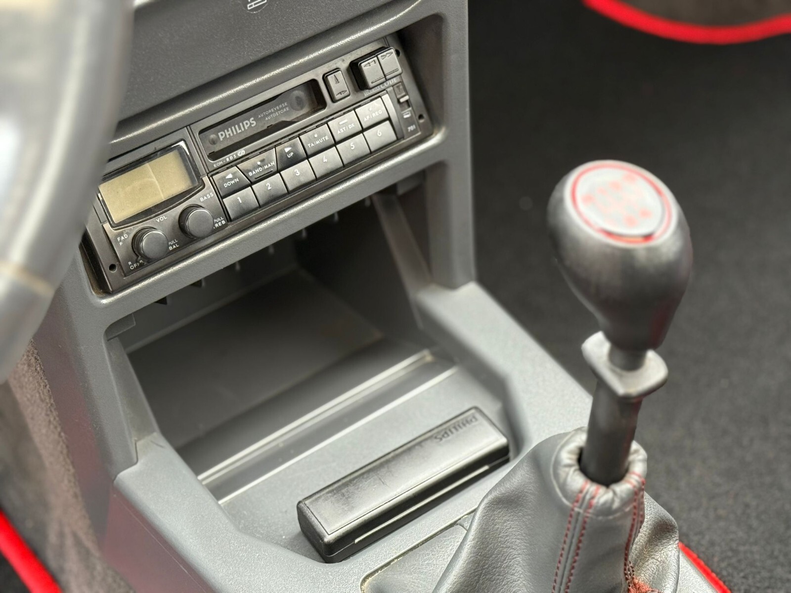 Peugeot-GTI-1989-Coupe-13