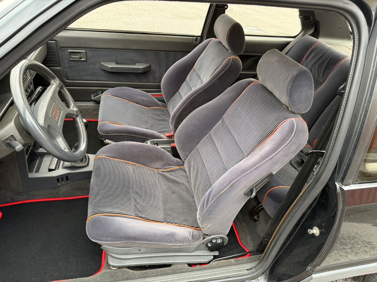 Peugeot-GTI-1989-Coupe-14