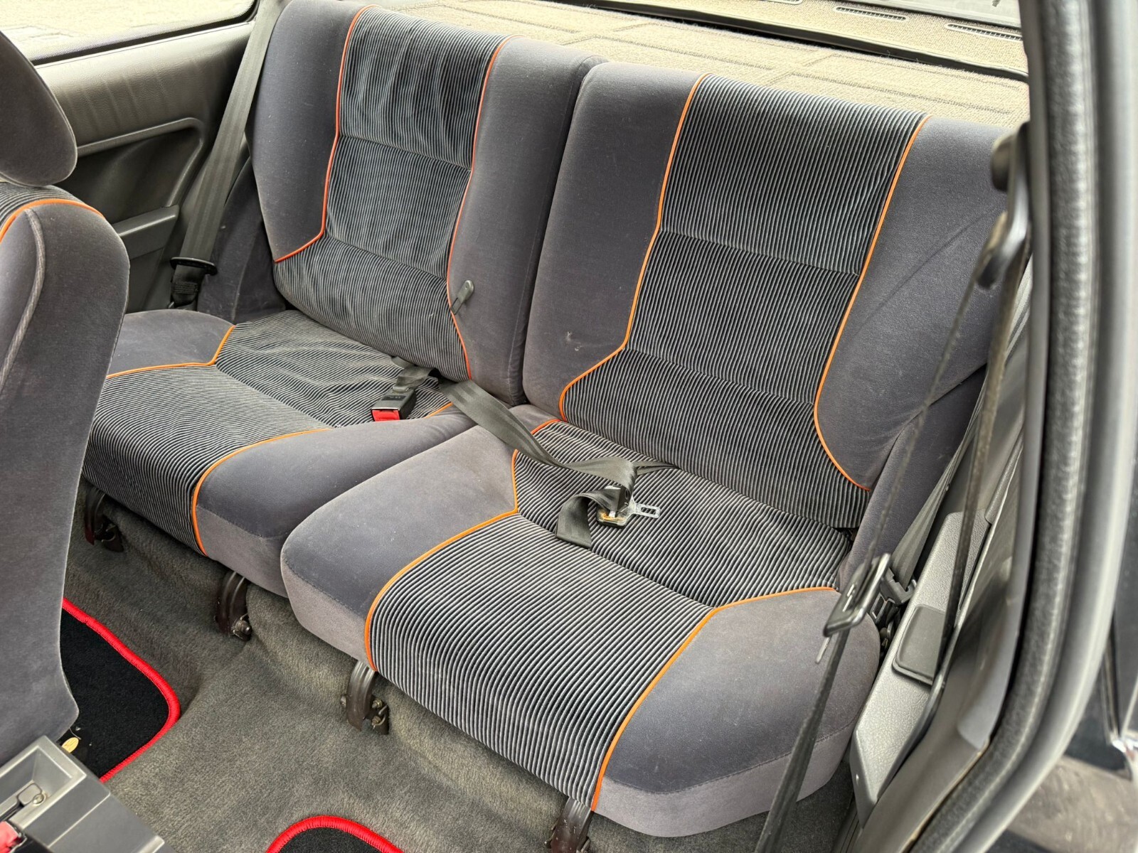 Peugeot-GTI-1989-Coupe-15