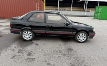 Peugeot-GTI-1989-Coupe-7