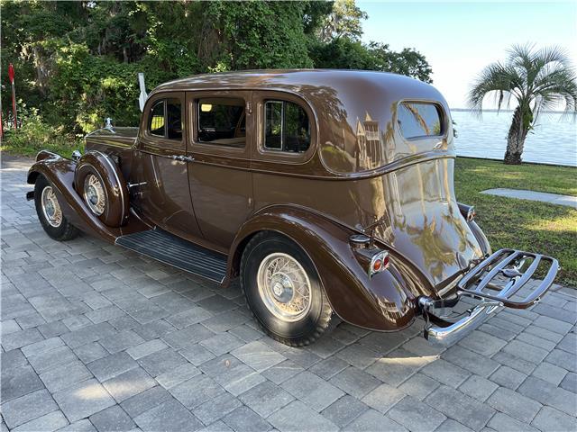 Pierce-Arrow-1240A-1934-Sedan-1