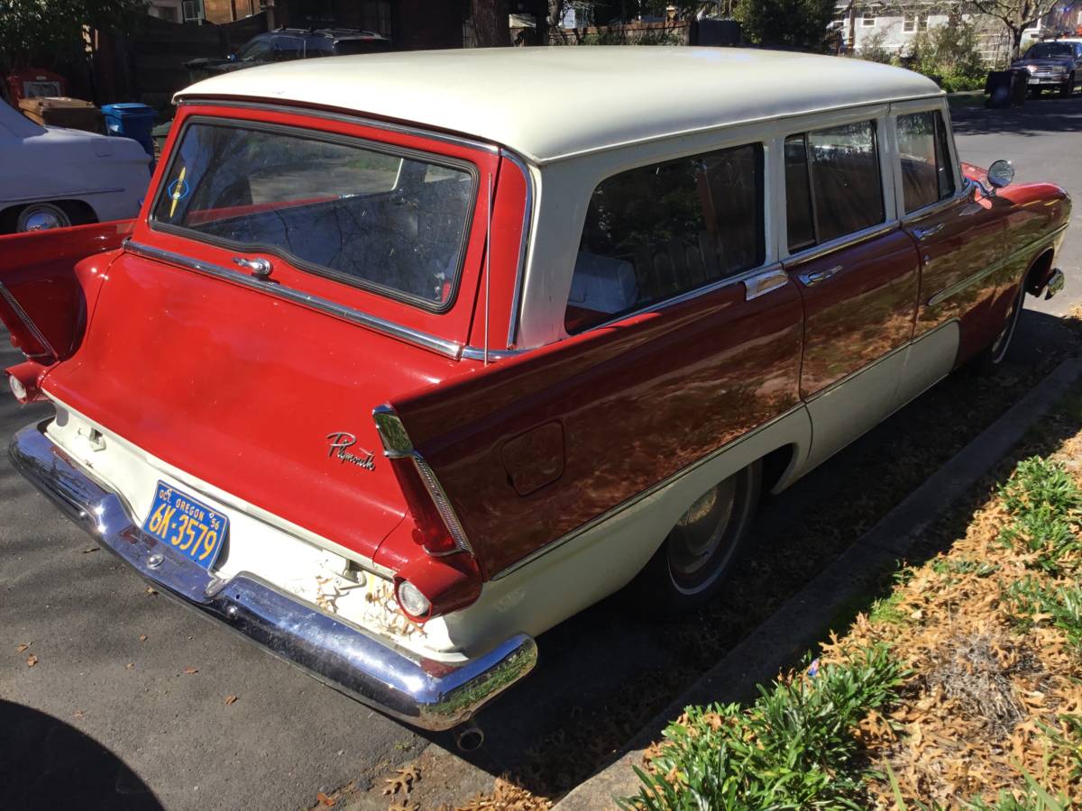 Plymouth-1956-red-23