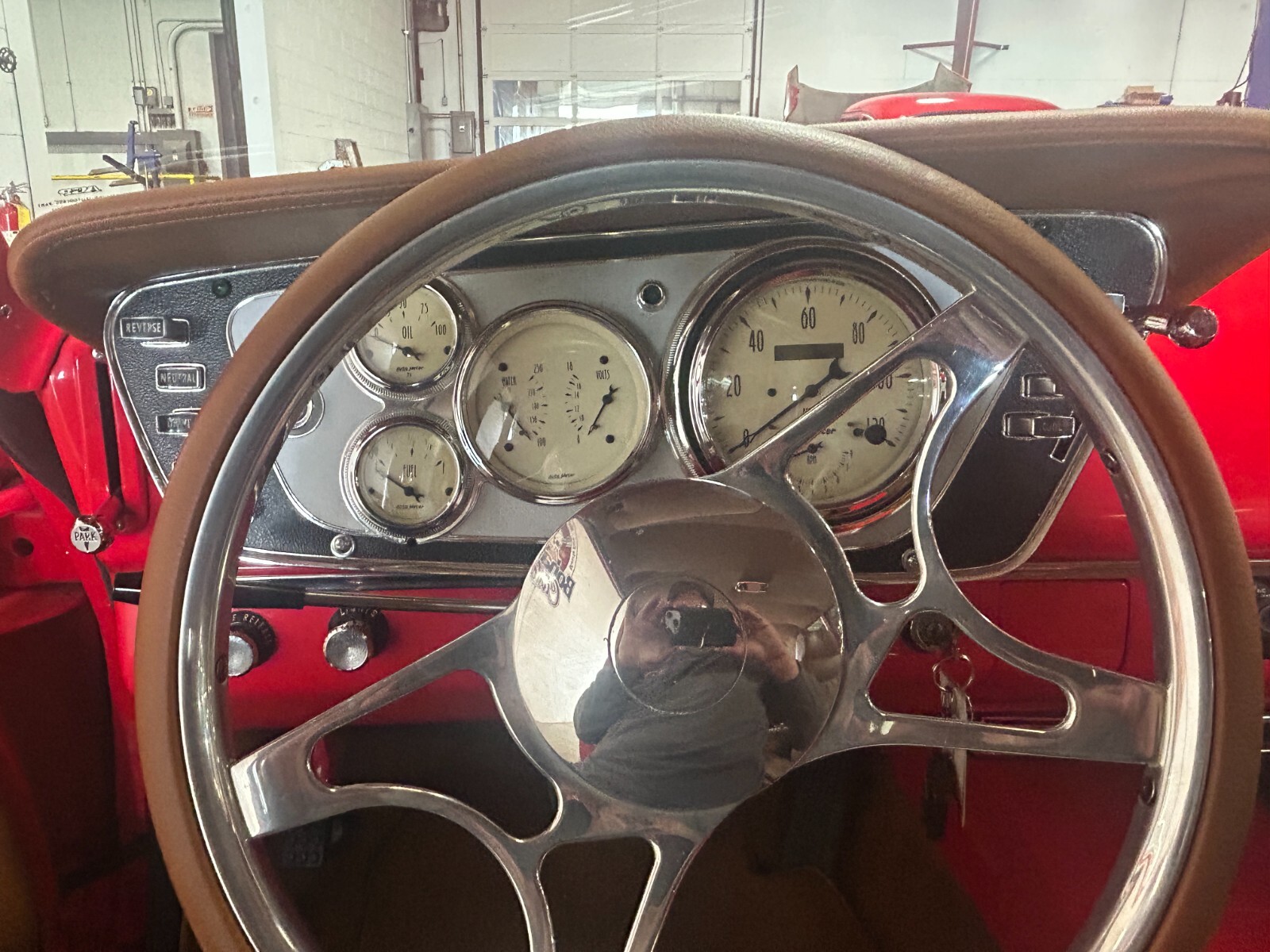 Plymouth-2-Door-Post-1962-12