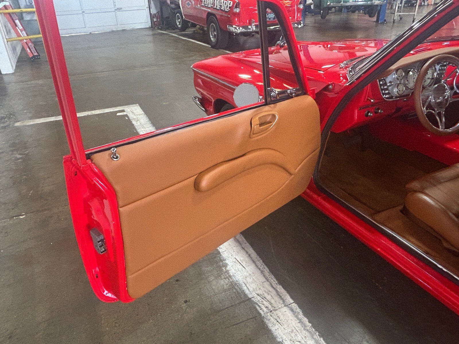 Plymouth-2-Door-Post-1962-13