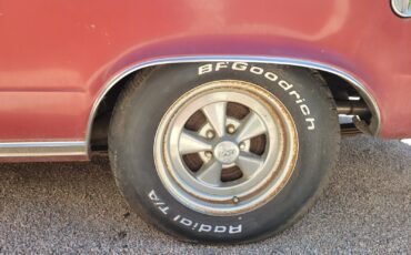 Plymouth-Barracuda-1965-Fastback-13